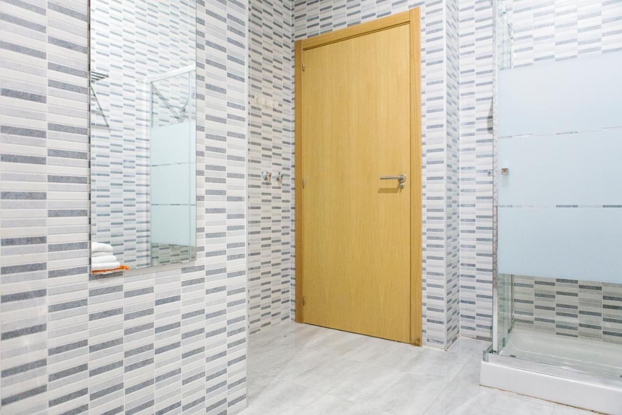 Homely Malaga Refino Oriental Exterior photo